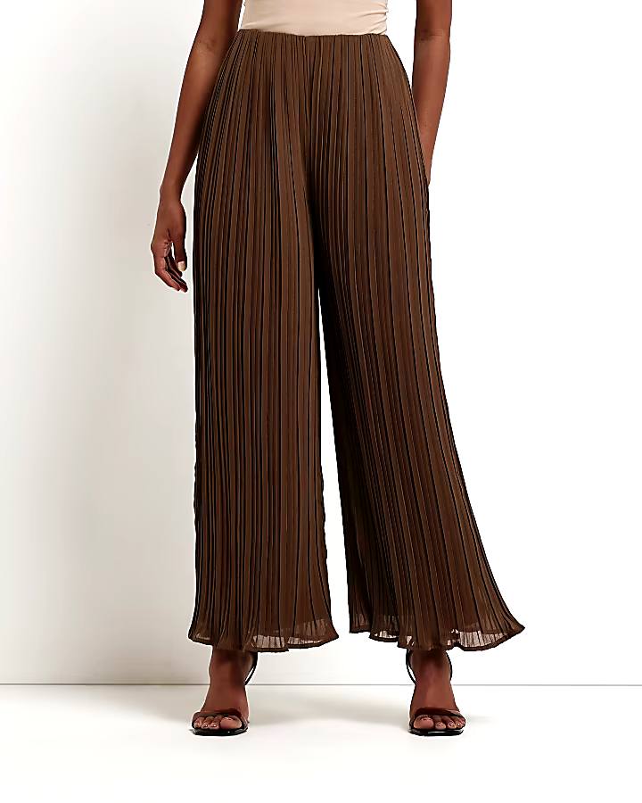 Pantaloni plisati
