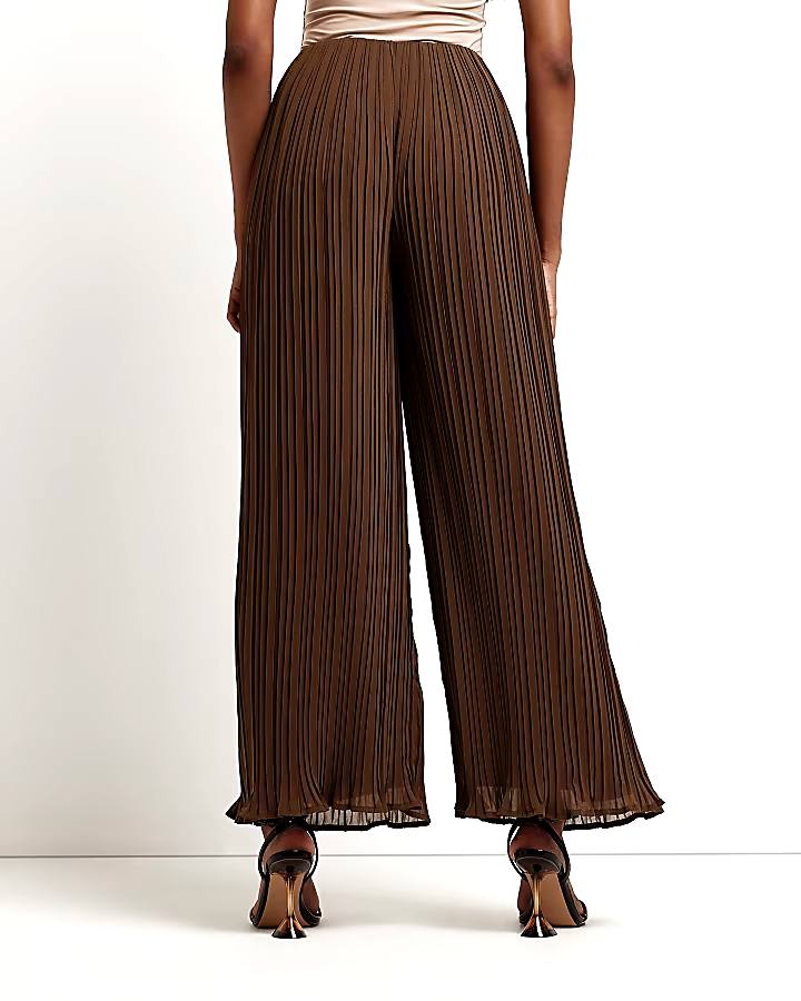 Pantaloni plisati